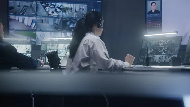 ההאזנות לחמאס הופסקו