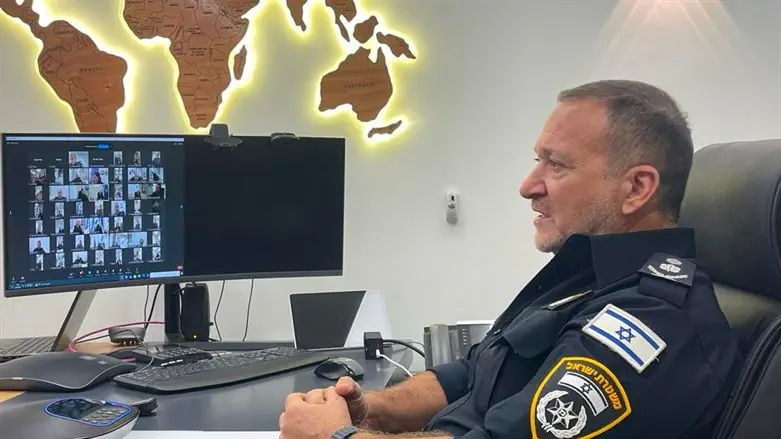 המפכ"ל במהלך השיחות