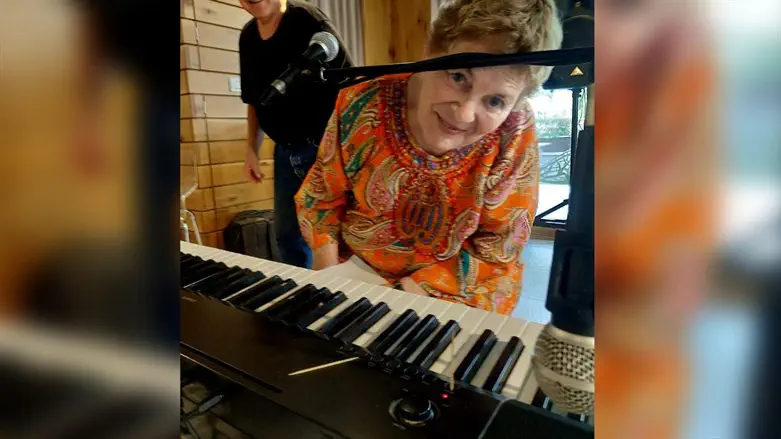 שרה'לה שרון והקיסם