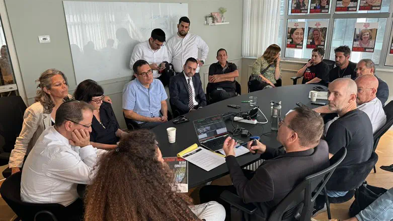 הביקור במטה