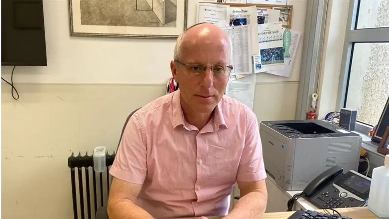 Prof. Mitchell Schwaber