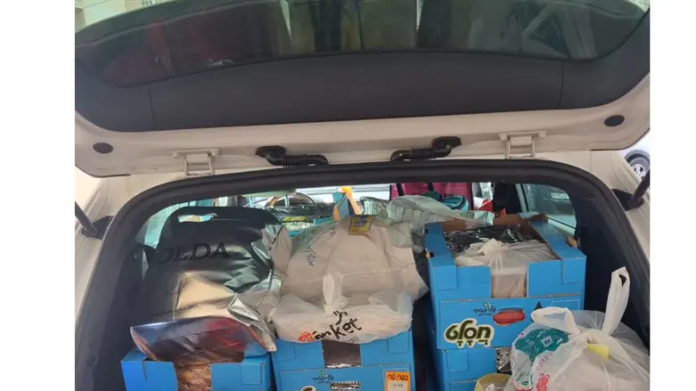 Israelis send food food for the displaced