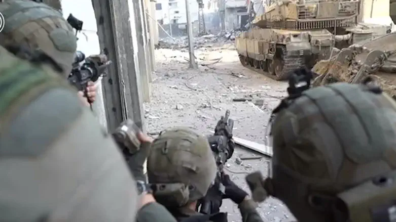 Paratroopers in northern Gaza