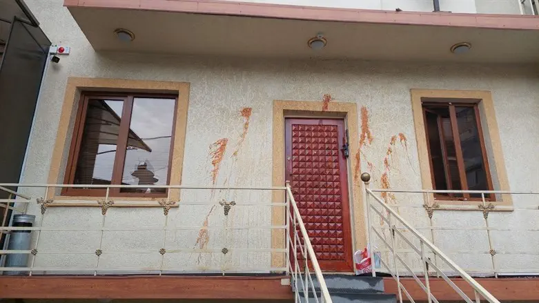 מבנה בית הכנסת שהותקף