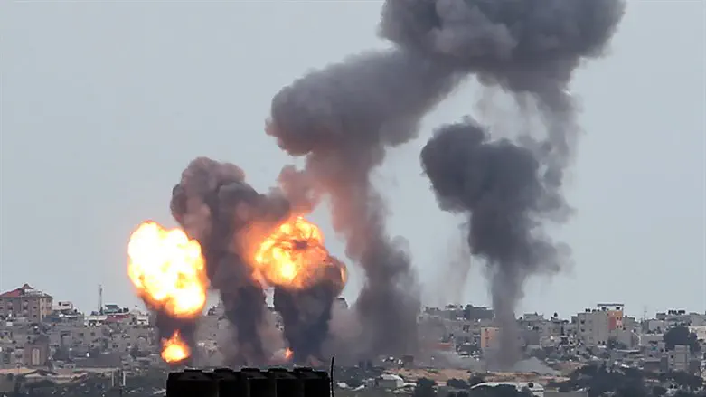 IDF hits Hamas Gaza targets (archive)