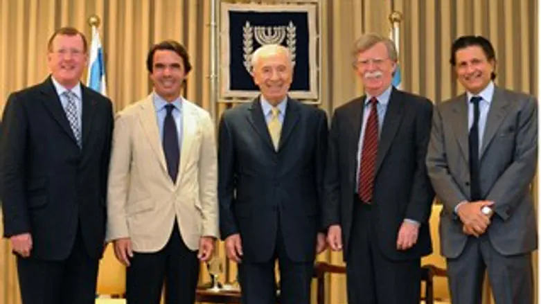 המנהיגים עם פרס