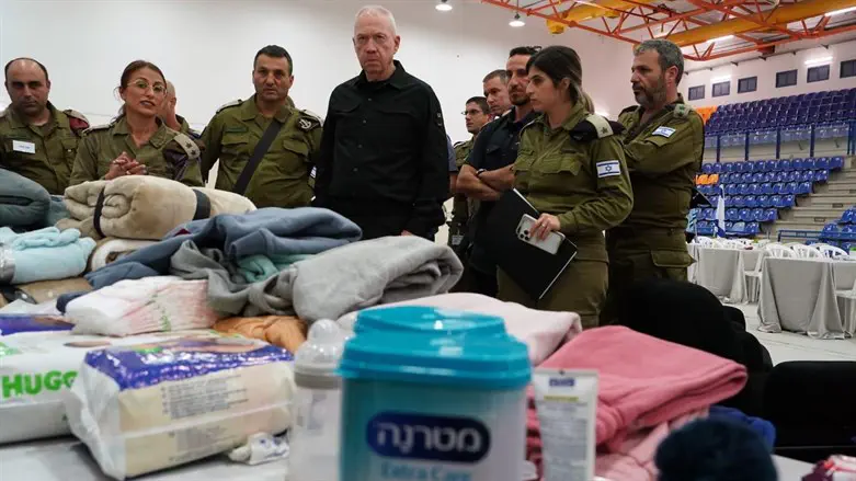 Gallant at Hatzerim airbase