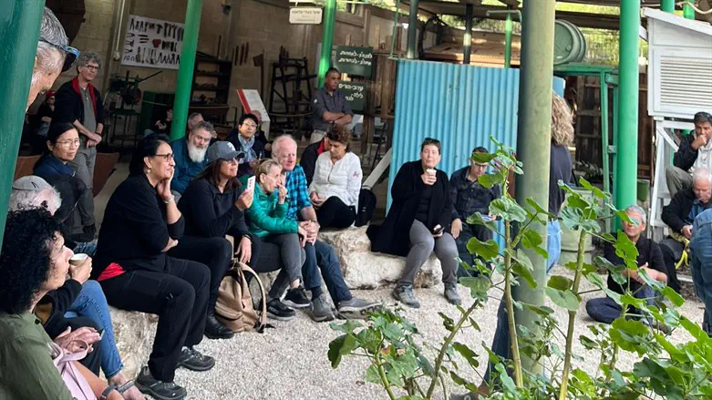 סיורים למפונים