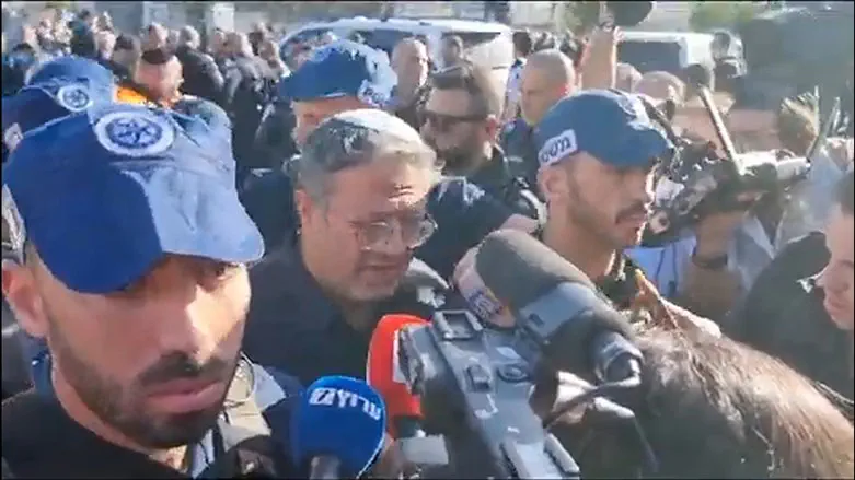 Ben-Gvir at the scene of the attack