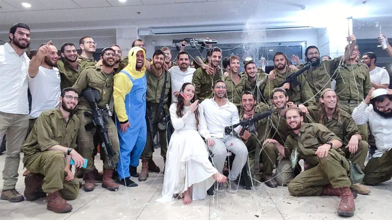 חתונה בעת מלחמה