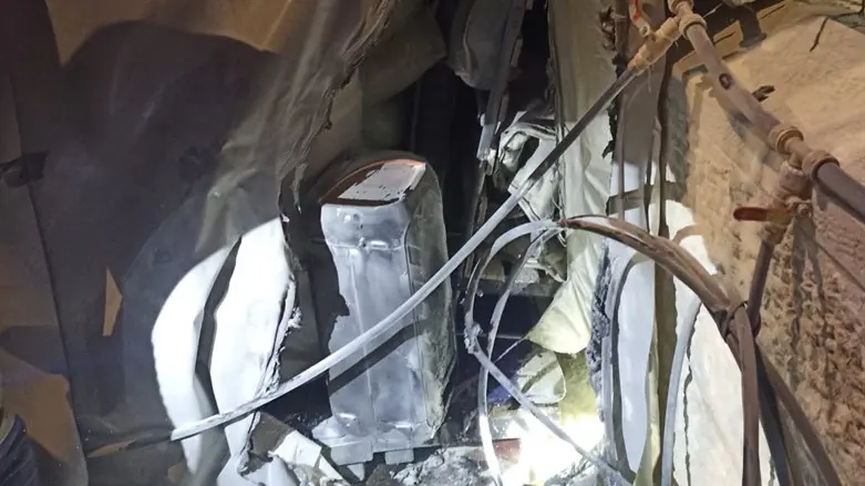 אוהל משפחות החטופים שנפגע מההצתה