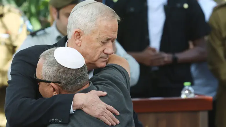 На похоронах сына Гади Айзенкота