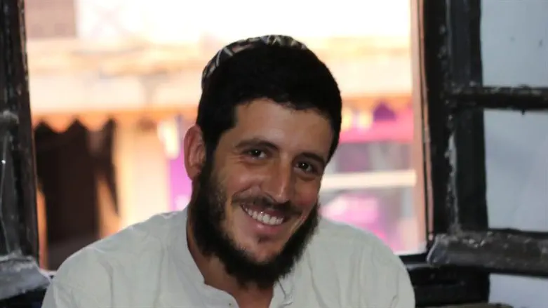 מנחם אלעזרה