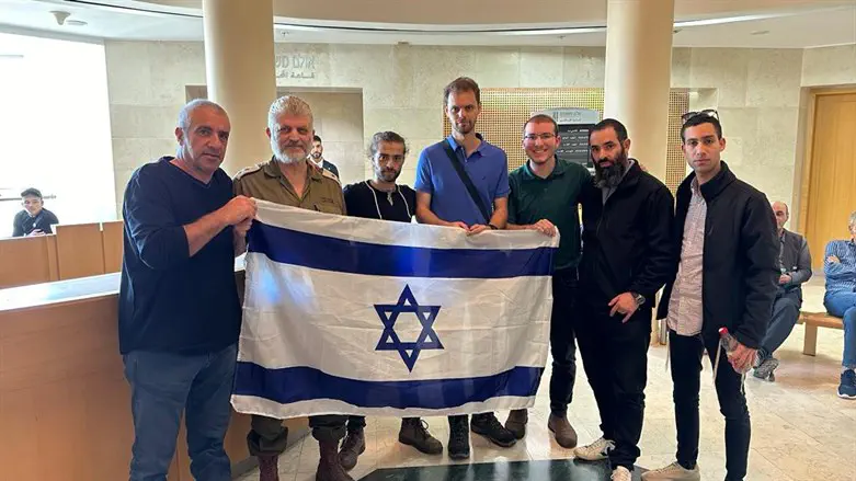 בועז קוקיא עם אנשי 'אם תרצו'