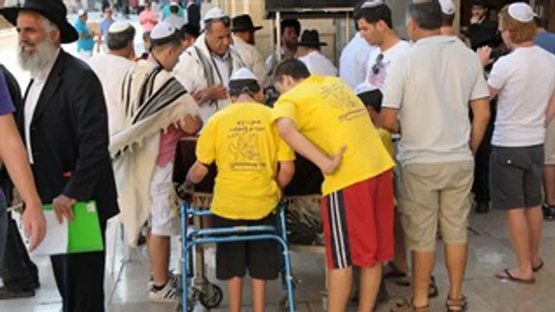 בביקור בכותל