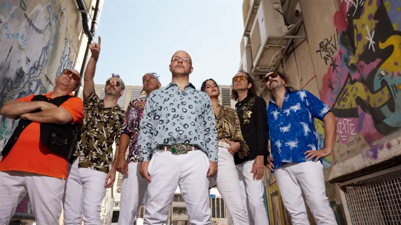 טיפקס עם שני יצהרי