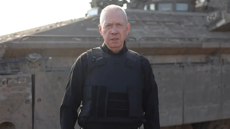 Yoav Gallant on the Gaza Border