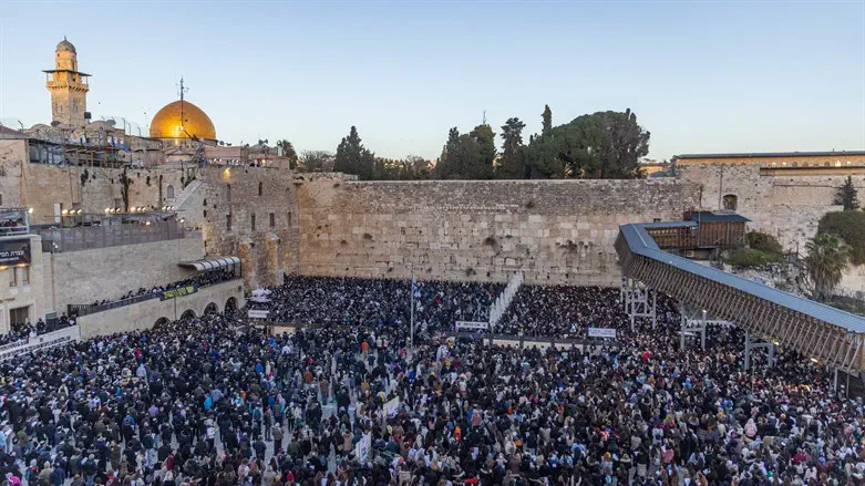 Praying at the Kotel