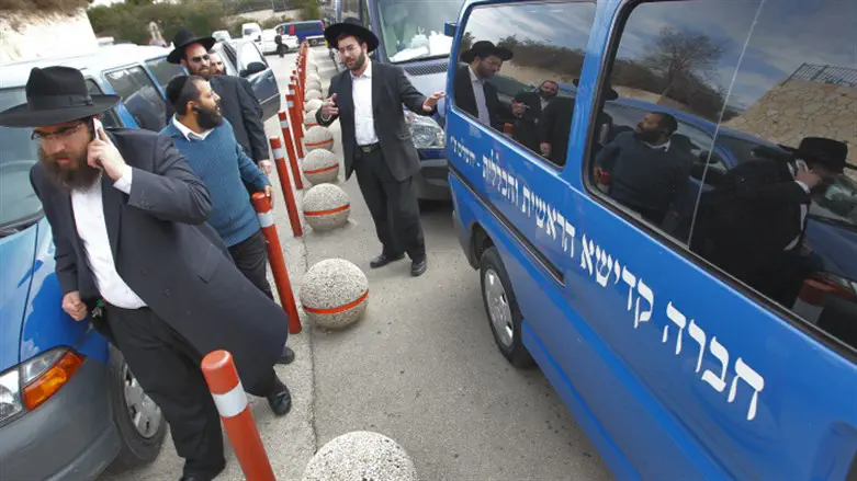 הלוויה. ארכיון