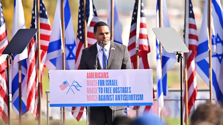 Rep. Ritchie Torres speaks at March For Israel