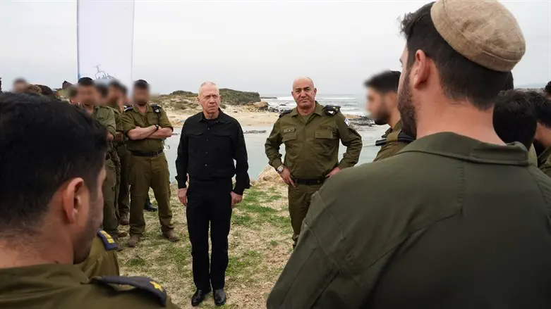 Minister Gallant with Naval commandos