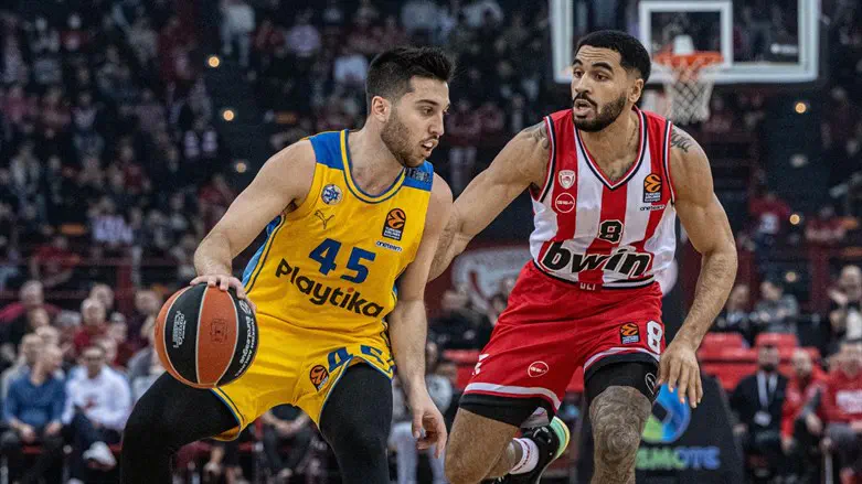 תמיר בלאט מול אולימפיאקוס