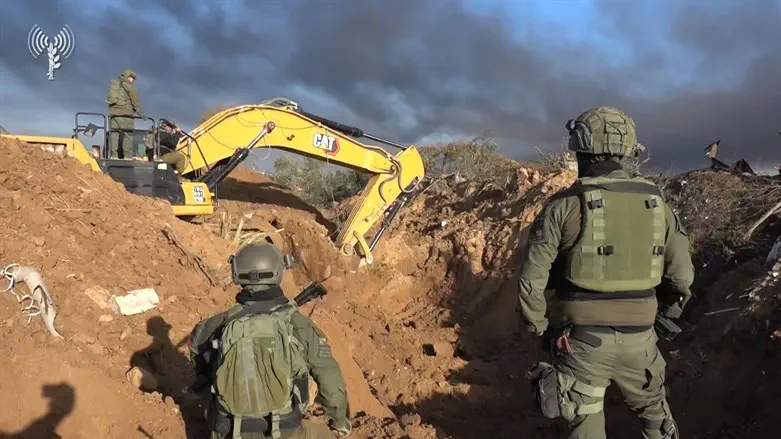 Солдаты ЦАХАЛ обнаружили вражеские пусковые установки и туннели