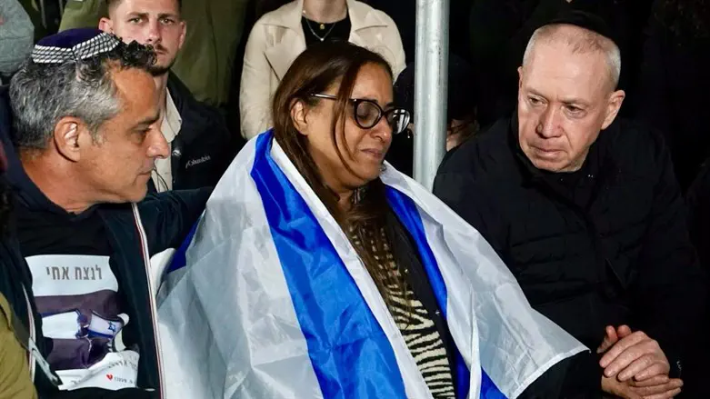 גלנט בהלוויה