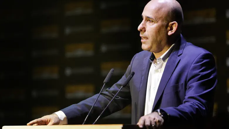 אביבי בוועידה