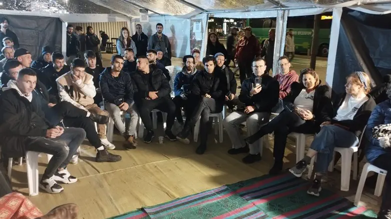 מאהל המילואימניקים