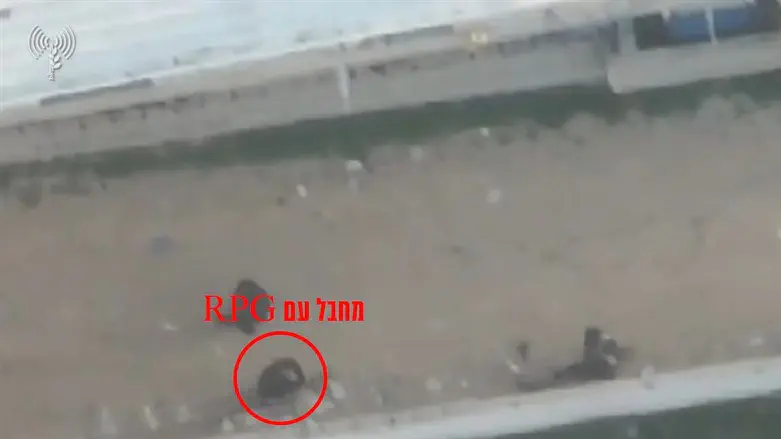 Кадр из видео , запечатлевшего уничтожение террориста с воздуха