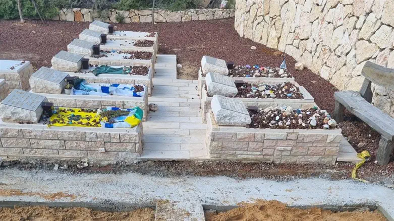 בית העלמין בכפר עציון