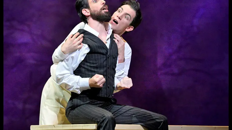 האופרה תיאודור