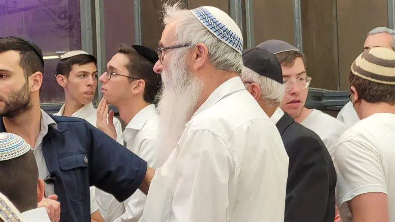 הרב זאב נוימן בישיבת מרכז הרב ביום ירושלים