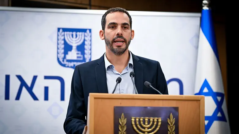יוגב גרדוס