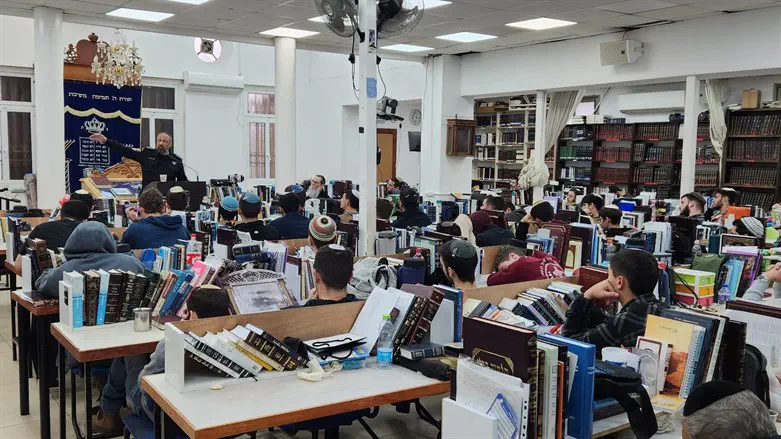 רב המשטרה בישיבה ביפו