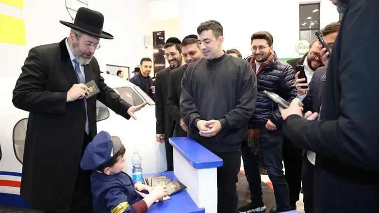 הרב לאו באירוע