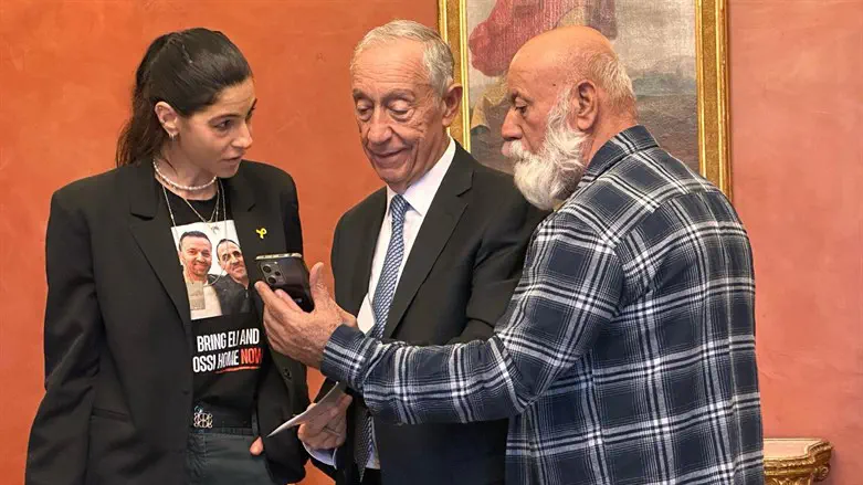 Portugese President meets hostages' families