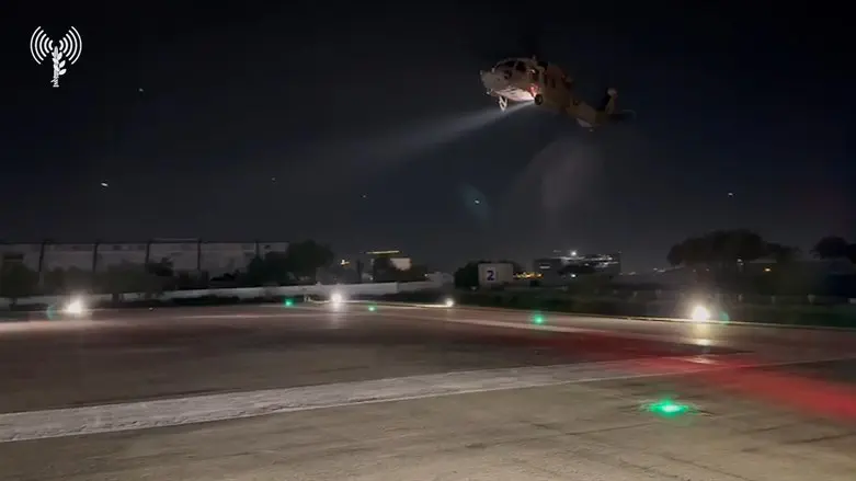 IDF helicopter carrying Fernando Simon Marman and Louis Har