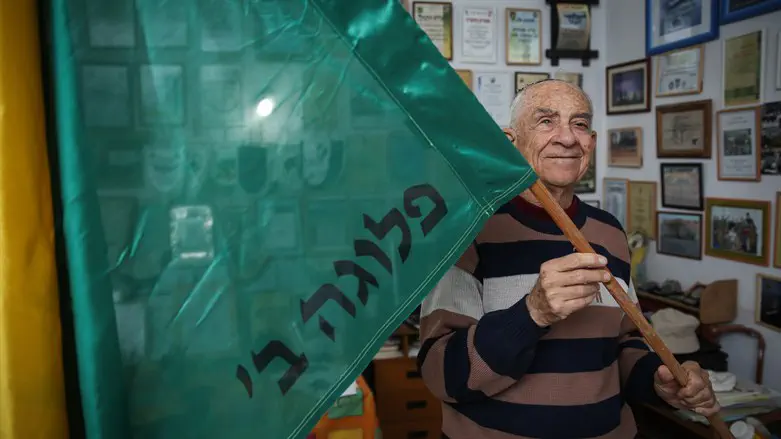 עזרא יכין