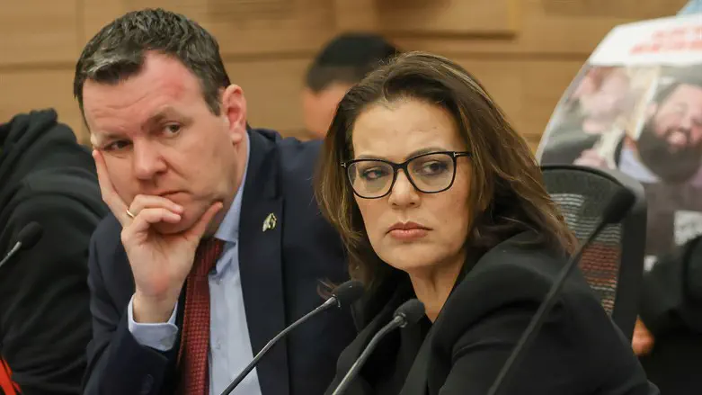 ח"כ גלית דיסטל־אטבריאן בוועדת החינוך