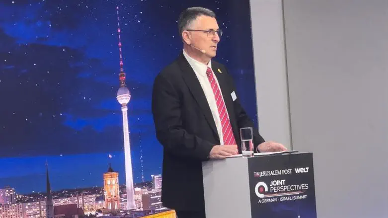 Minister Gideon Sa'ar at the conference