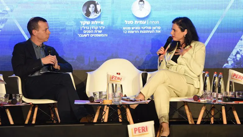 איילת שקד עם עמית סגל