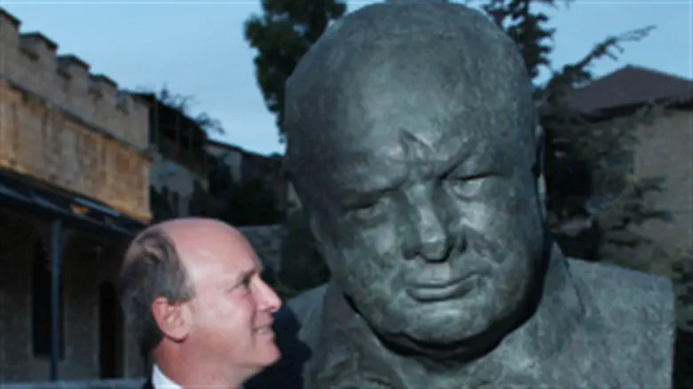 Churchill's grandson next to bust