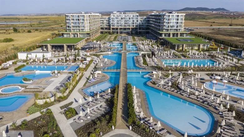 wave resort