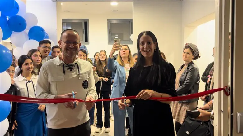 חנוכת הסניף במעלה אדומים