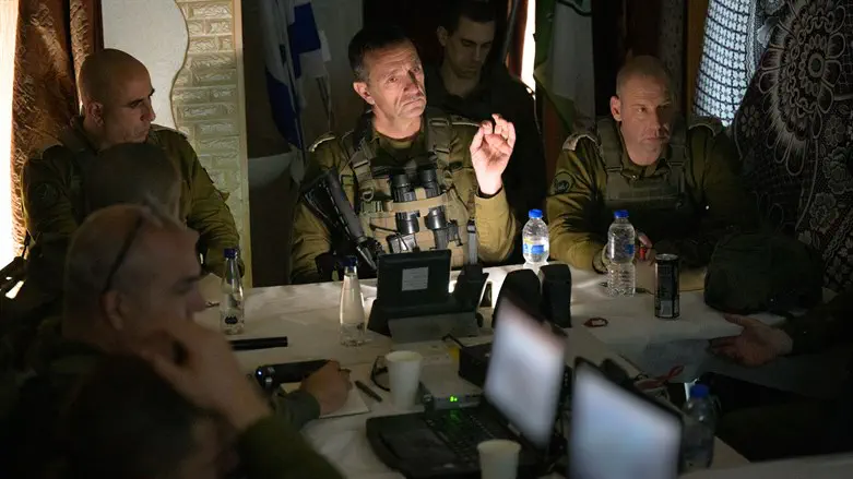 Chief of Staff Herzi Halevi (center) in Gaza