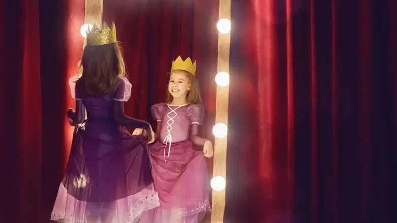 נסיכה. תחפושת, פורים