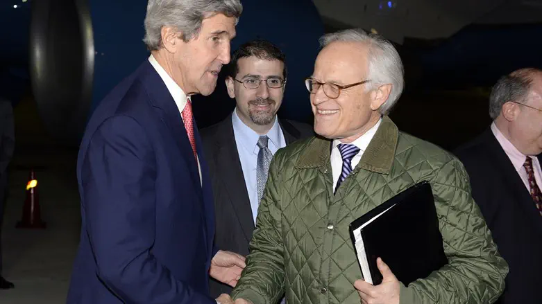 Martin Indyk (R) with John Kerry
