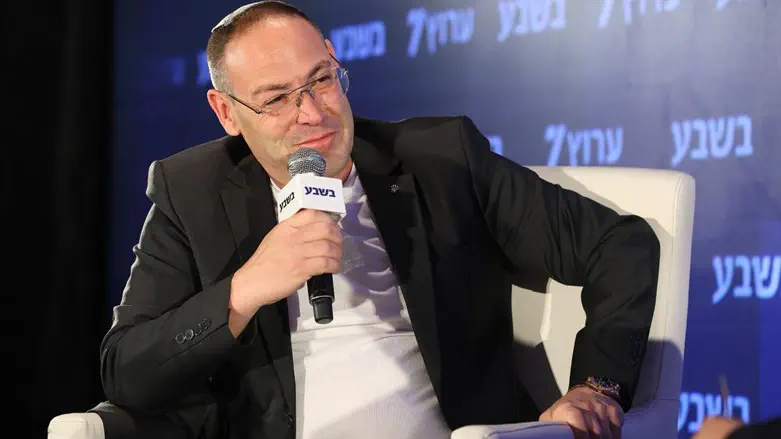 אהרוני נויבואר